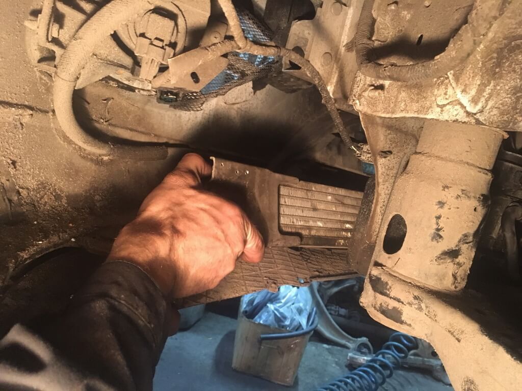 Заказать Nissan Pathinder R52: ремонт ходовой части после удара в колесо - Фото 8